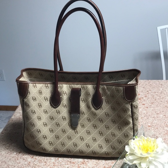 Dooney & Bourke Logo Tote Bag - Picture 2 of 10